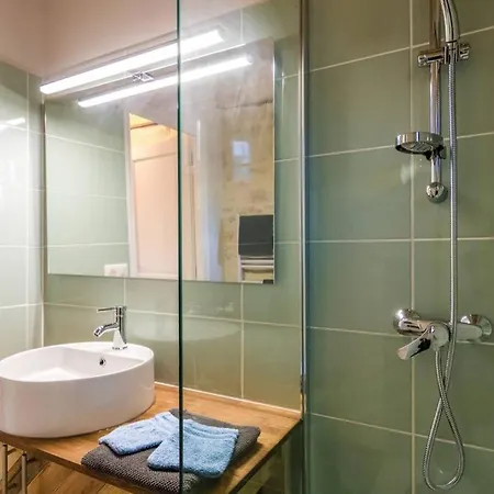 Quercus Proche Rocamadour, 150m² 12 Personnes Mayrac