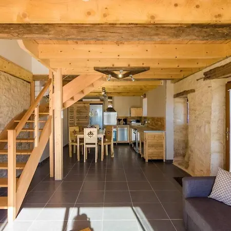 Quercus Proche Rocamadour, 150m² 12 Personnes